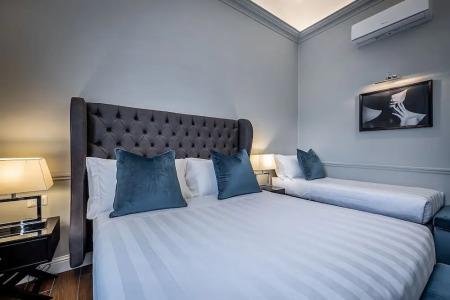 Ungherese Small Luxury - 103