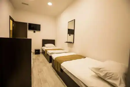 5 Rooms Mini-& Tours - 2