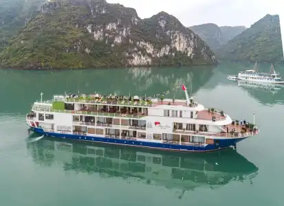 Mon Chéri Cruises - 23