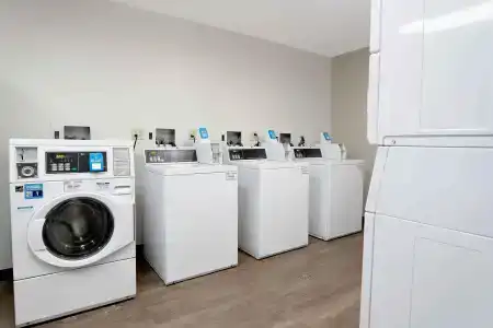 Suburban Extended Stay Daytona Beach - 22