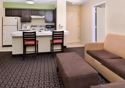 Americas Best Value Inn & Suites Extended Stay Tulsa - 4
