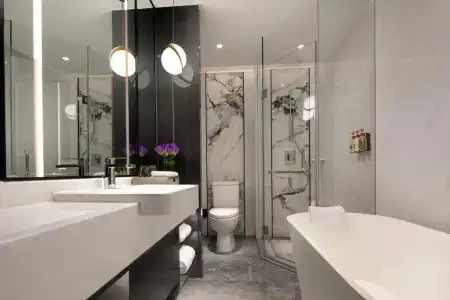 Crowne Plaza Shanghai Nanjing Road by IHG - 37