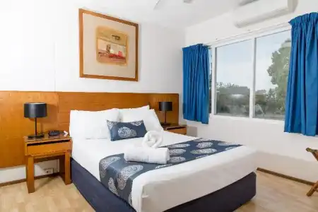 Cullen Bay Resort - 39