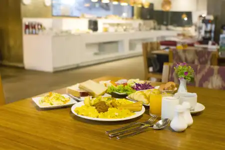 Omni Tower Sukhumvit Nana by Compass Hospitality - 12