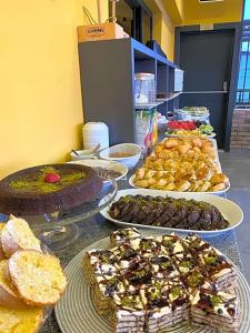 Roy Otel Akçay - 12