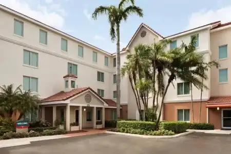 Towneplace Suites by Marriott Boca Raton - 26