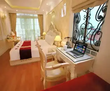 Hanoi Royal - 156