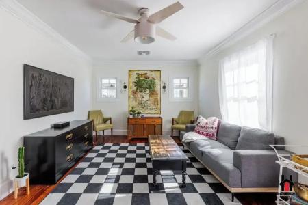 Remodeled 1920s Bungalow & Retro Casita - 27
