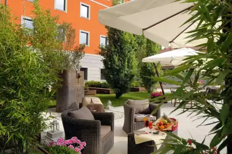 Best Western Falck Village - 22
