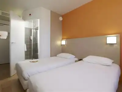 Hôtel Première Classe Caen Nord - Mémorial - 2