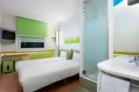 ibis budget Warszawa West Station - 23