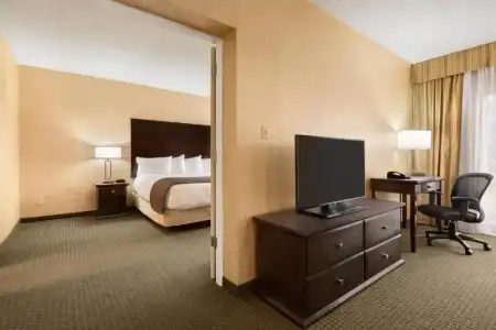 Days Inn by Wyndham Cranbrook Conference Centre - 42