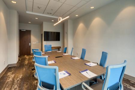 Holiday Inn Express & Suites Charlotte - South End by IHG - 46