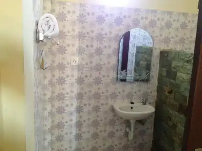 Sari Buana Bed & Breakfast - 7