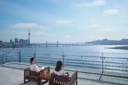 Sheraton Zhuhai - 240