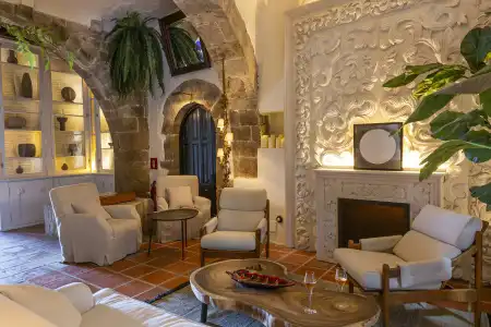 La Torre del Canonigo - Small Luxurys - 1