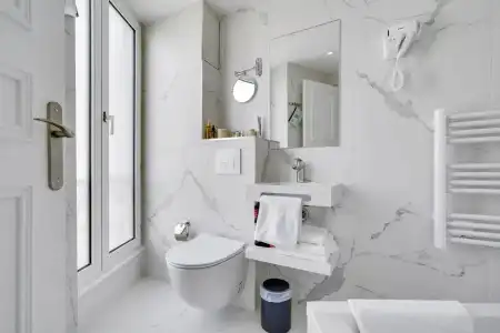 Hôtel Joli Môme - 8
