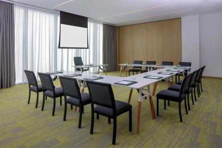 Holiday Inn Dubai Business Bay - 21