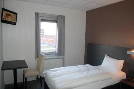 Antwerp Harbour - 3