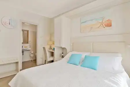 Dreams Guest House - 90