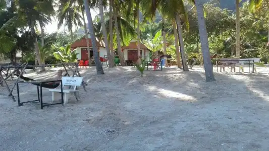 Kiki Coconut Beach Resort - 18