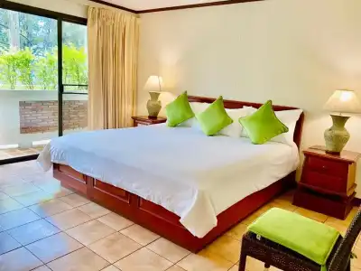Surin Bay Inn - 36