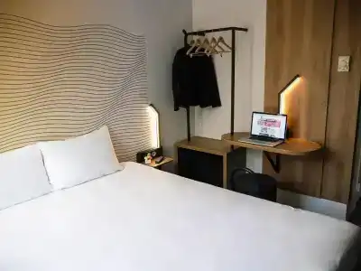B&B Hôtel Nanterre Rueil-Malmaison - 41