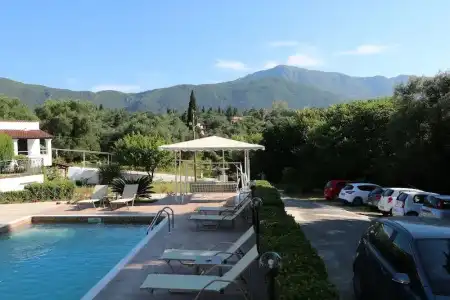Summer Wine Friendly Resort - 31