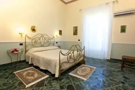 Palazzo Giovanni Bed and Breakfast - 43