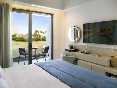 Mercure Larnaca Beach Resort - 6