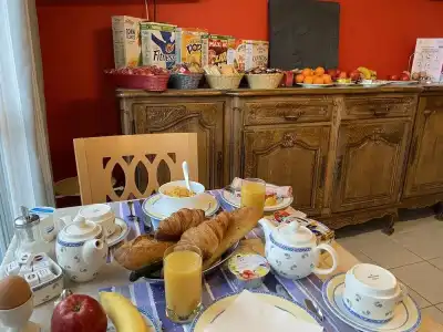 Contact Hôtel - Hôtel les Bleuets & SPA - 13