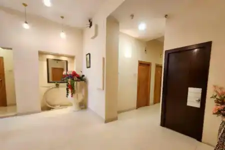 Housez 43 - 24