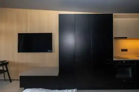 North Mountain View Suites - 16