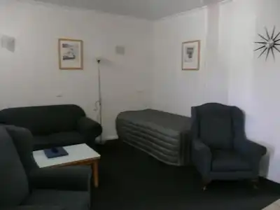 Taft Motor Inn - 9