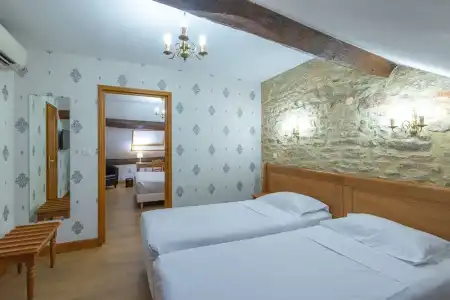 Logis de La Cloche - 47