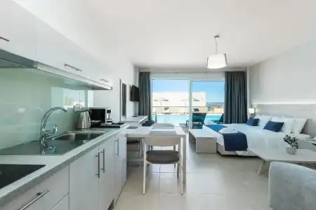 Sun and Sea Plus Resort - 60