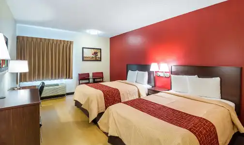 Red Roof Inn PLUS+ Phoenix West - 5