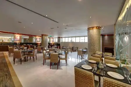 Howard Johnson Plaza by Wyndham Dubai Deira - 27