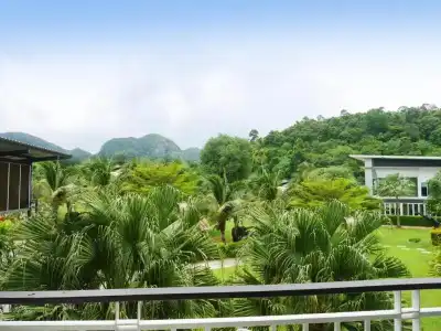 Gypsy Sea View Resort - 43