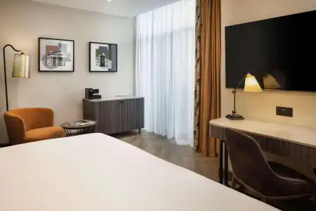 DoubleTree by Hilton London Victoria - 12