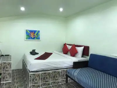 OYO 75304 Riverside Guesthouse - 4