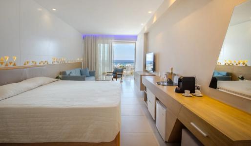 Tasia Maris Seasons - Adults Only - 35