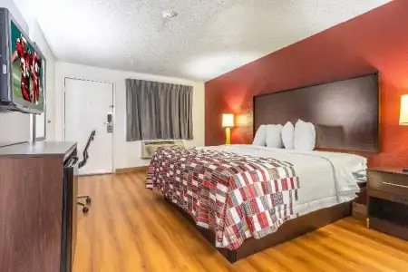 Red Roof Inn Phoenix - Midtown - 35