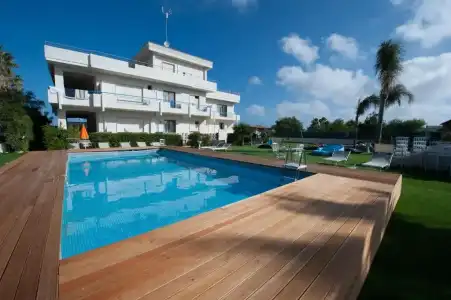 Relais Lo Stagnone - 84