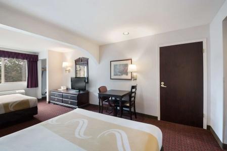 Quality Inn Grand Suites Bellingham - 53