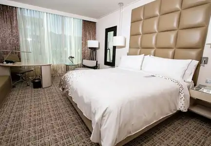 Renaissance Santiago by Marriott - 3