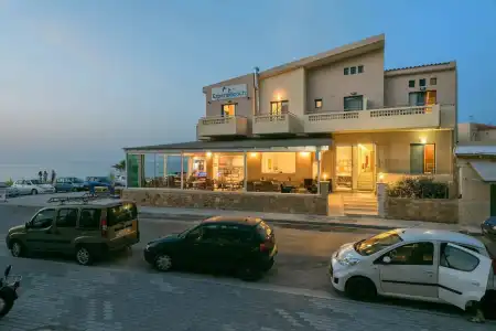 Pearl SeaBreeze Suites - 22