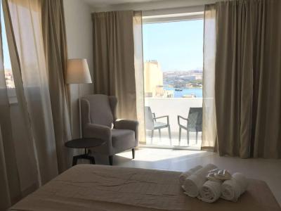 Two Pillows Boutique Hostel - 22