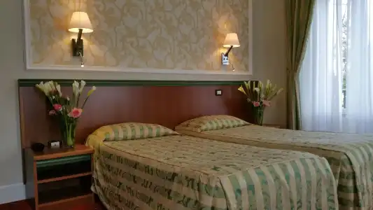 Flora - 3