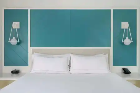 DoubleTree Suites by Hilton Naples - 131